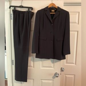 Nordstrom Caslon black single breasted pant suit
